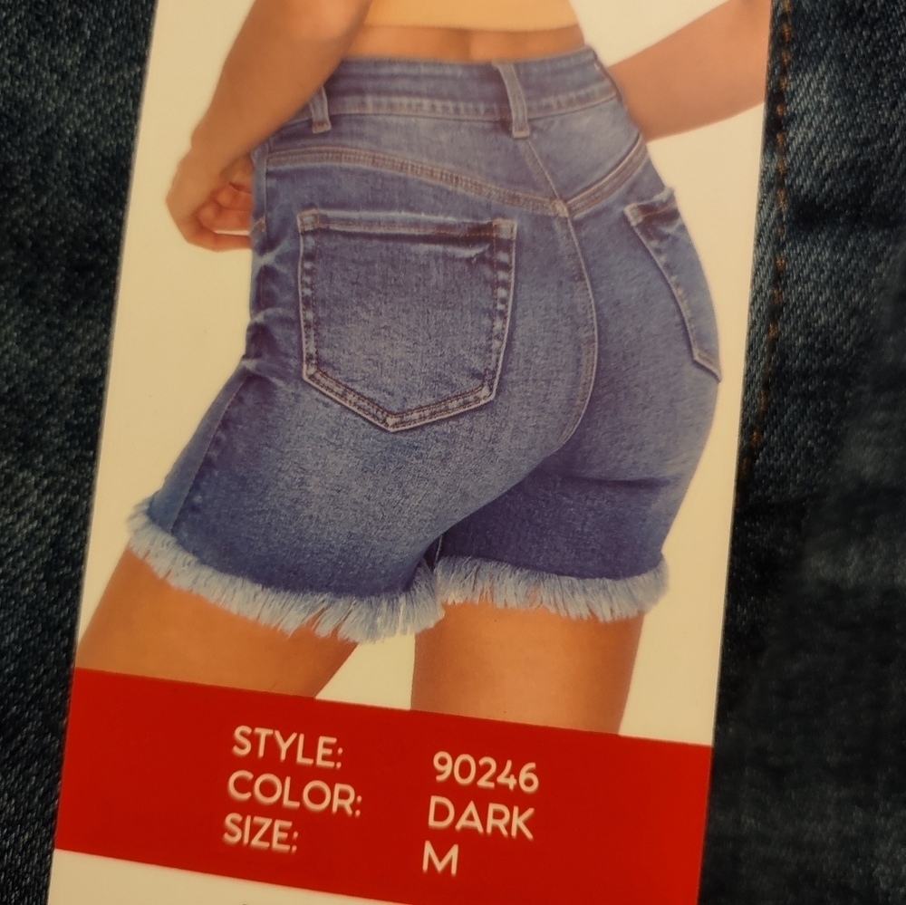 High Waisted 5 Pocket Frayed Hem Denim Shorts - Picture 4 of 9